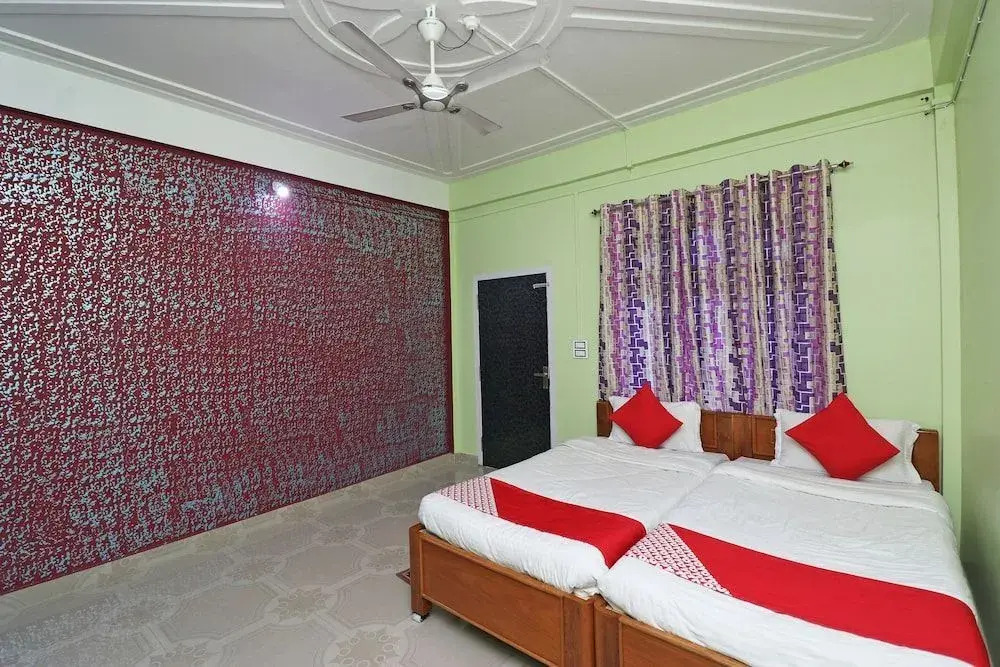 Hotel Sweet Home by OYO Rooms