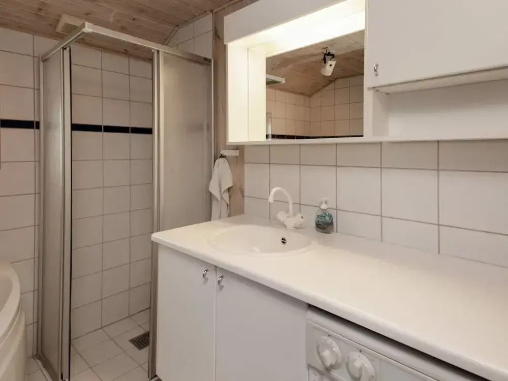 6 person holiday home in Vinderup