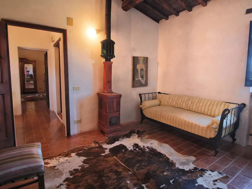 Farmhouse in Umbertide Near Lake Trasimeno