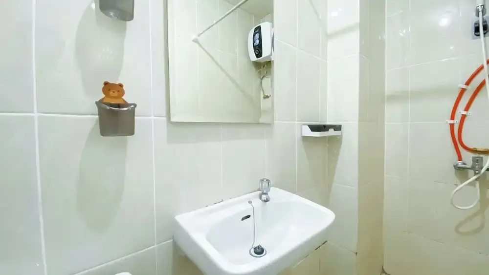 Modern Look Studio Apartment At M-Town Residence Near Sms Mall