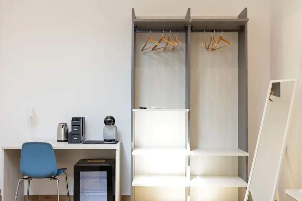 Pessina 90 Rooms in Naples