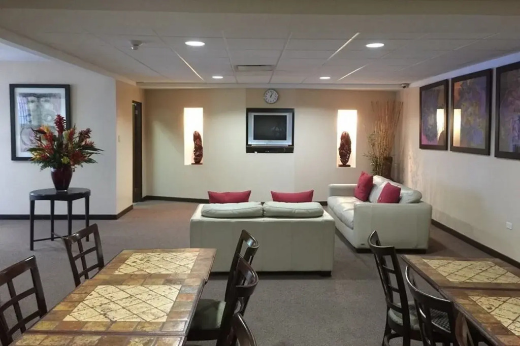 SJ SUITES HOTEL