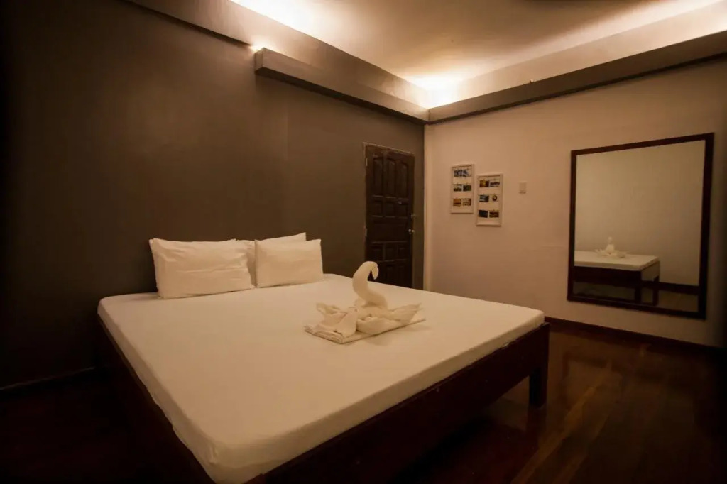 La Luna Island Resort