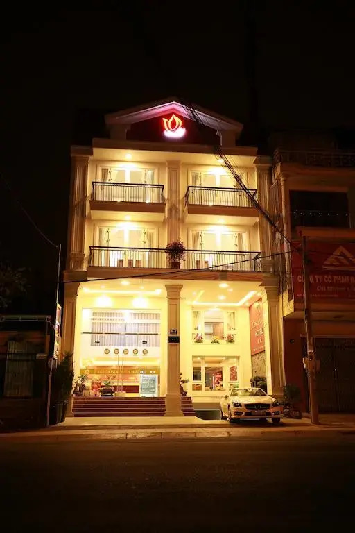 Lien Huong Hotel
