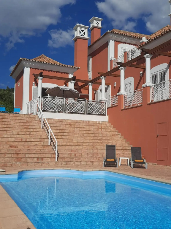 Villa Corotelo by Portucasa