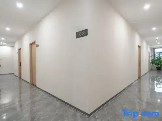 Ruyi 168 Hotel