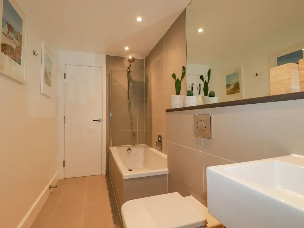 Fistral Retreat