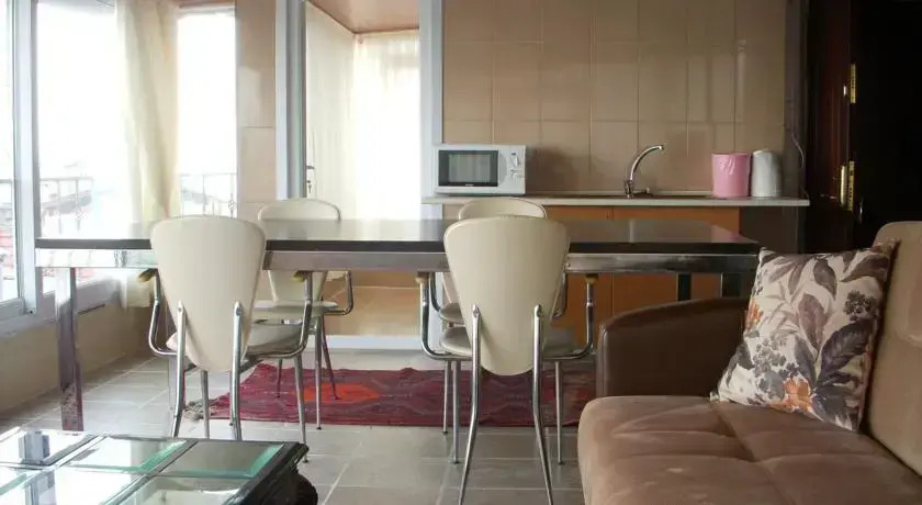 Sakura Apartment
