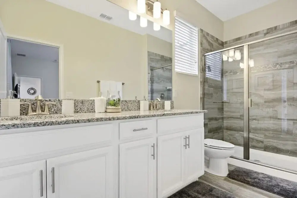 Contemporary Decor Vacation Home Sl4773