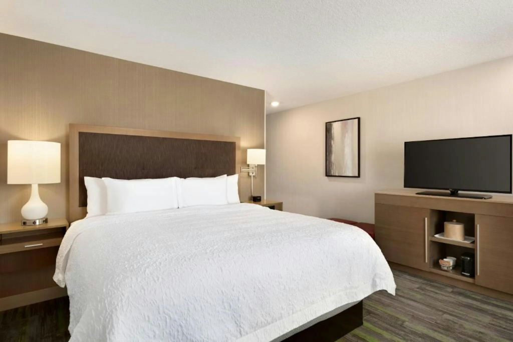 Ramada by Wyndham - St Paul