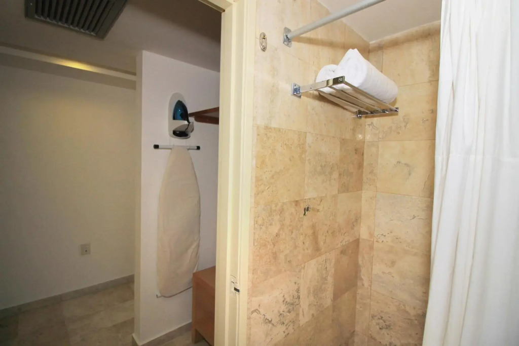 Rivoli Select Hotel