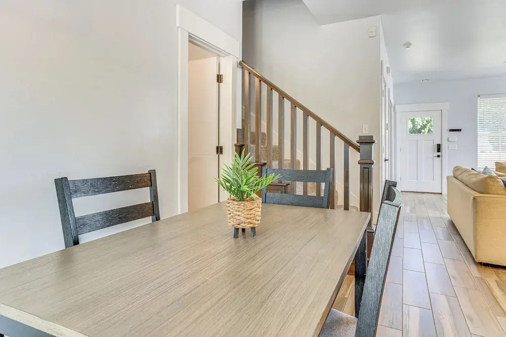 Stylish OKC Farmhouse w/ Garden - Close to OU