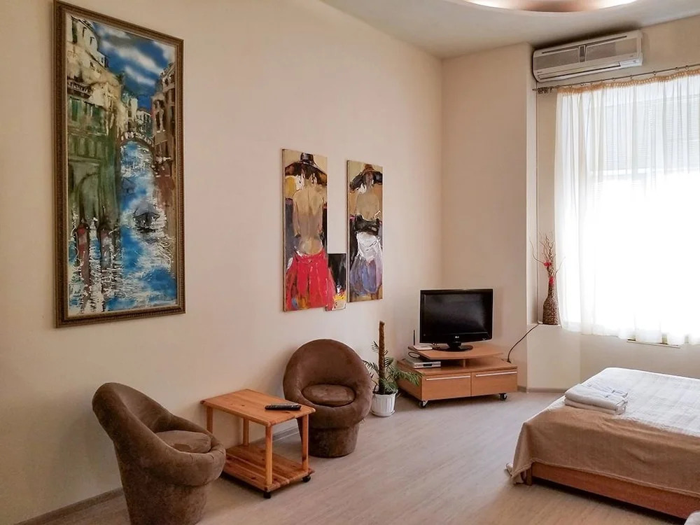 Апартаменты Home-Hotel, Михайловский пер., 9б-2