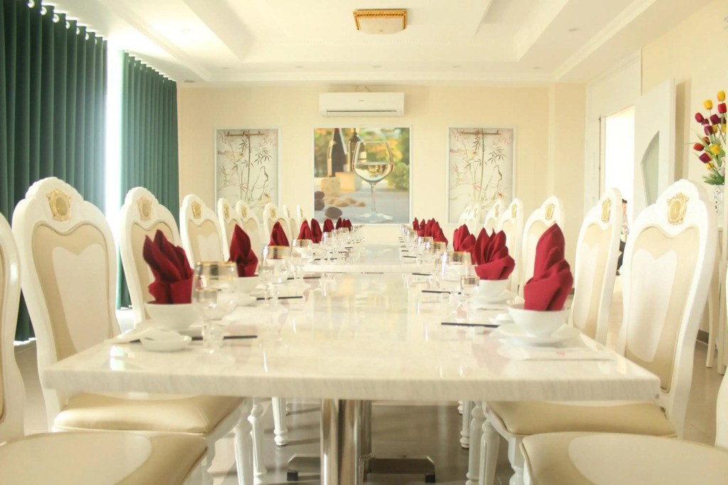 Phoenix Hotel