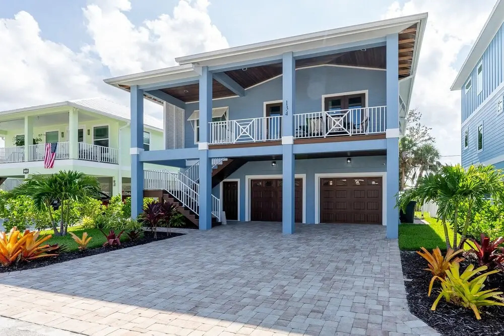 134 Pearl St 3 Bedroom Home by RedAwning