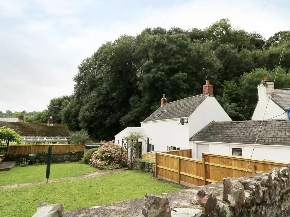 Spring Garden Cottage