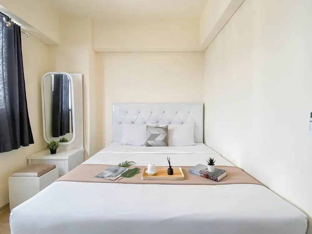 Simple And Bright 3Br At Meikarta Apartment