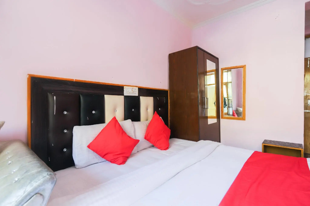 OYO 49602 Bhagsu Fall Homestay