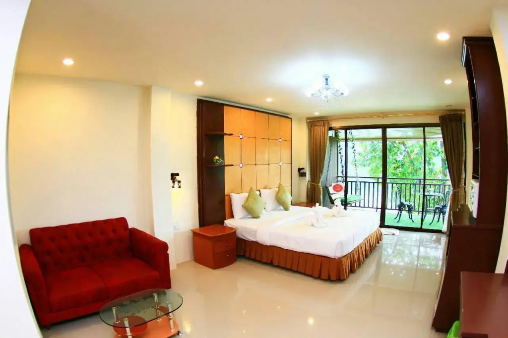 Banana Resort & Spa