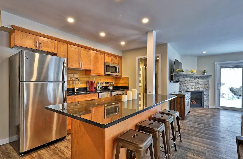 Kcis 132 - the Sun Suite at Killington Center, 2rm/6 Ppl