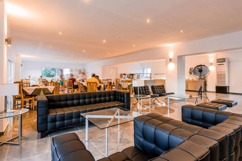 Belmare Hotel