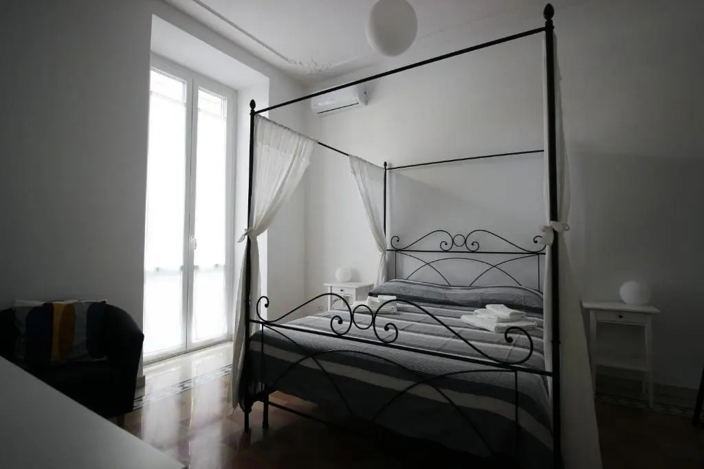 Charming Apartment Near Piramide