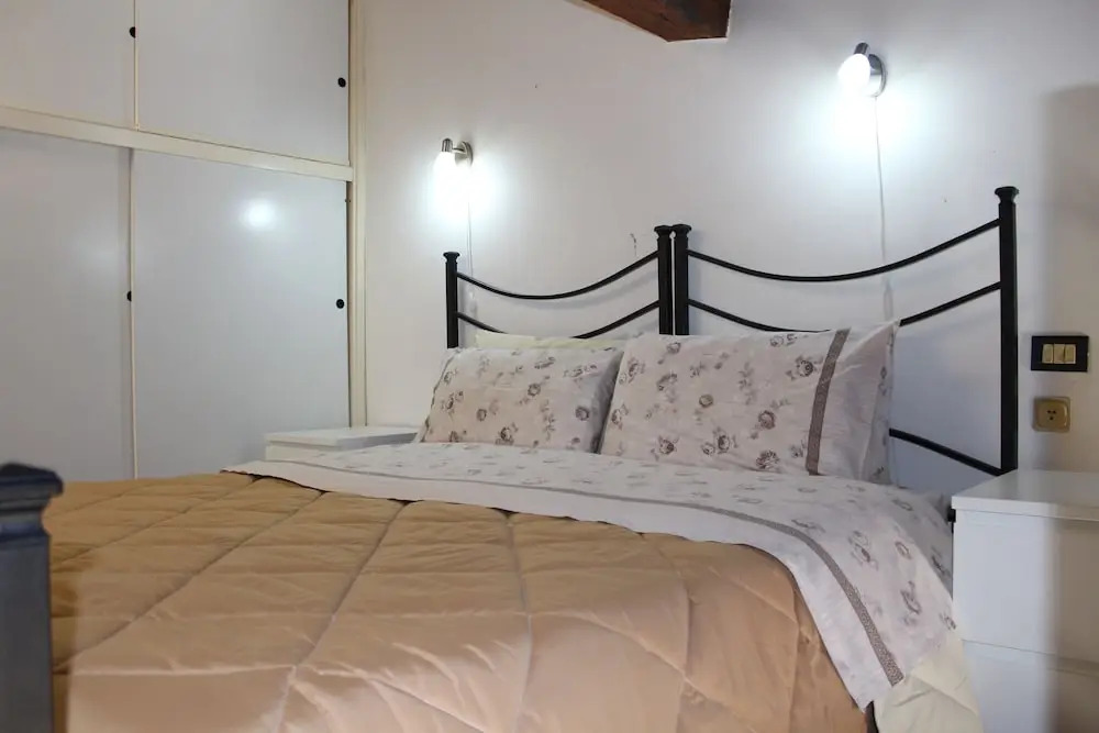 Zmax Zanobi Studios