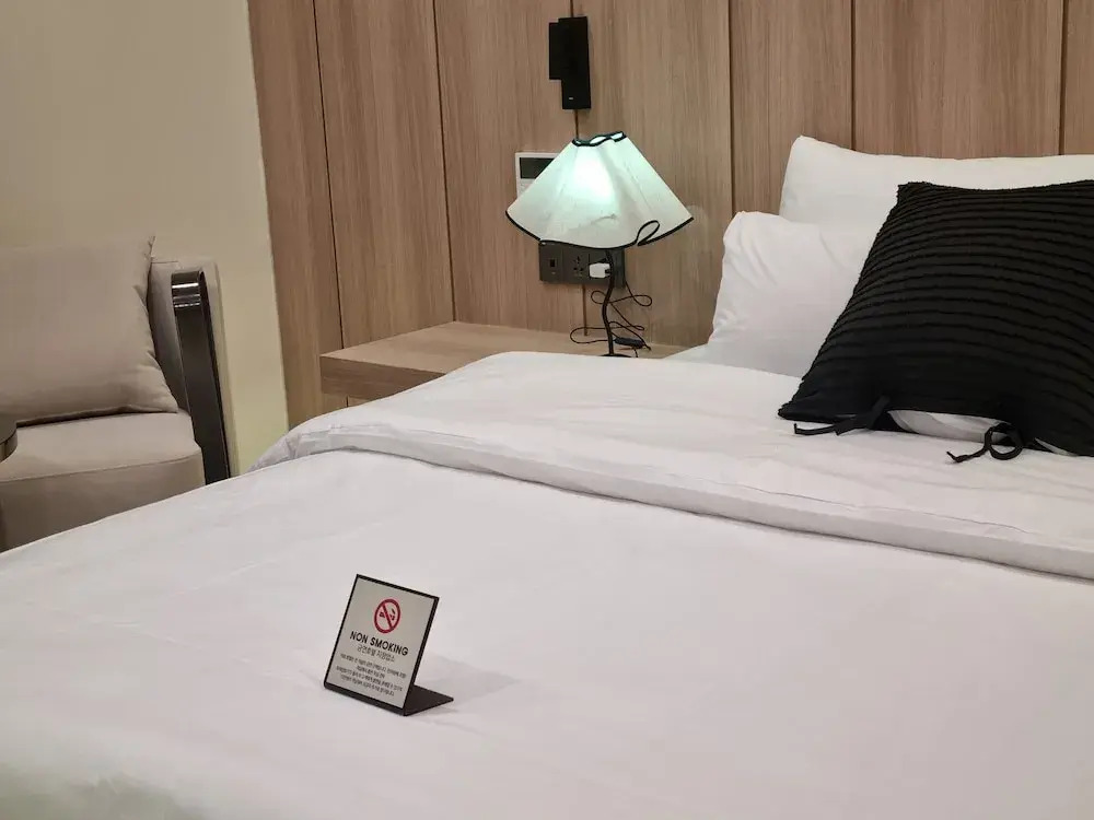 Hotel Signature