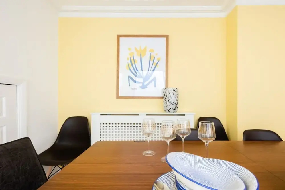 The South Kensington Place - Modern Bright 4bdr Townhouse