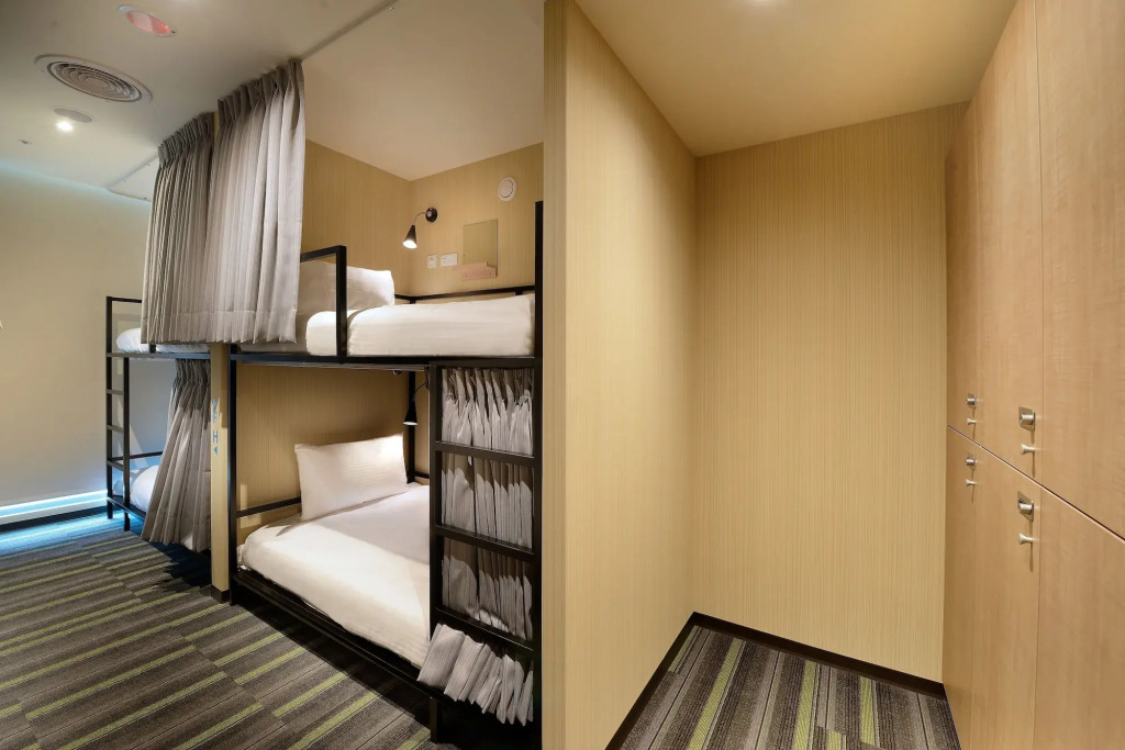 Park City Inn & Hostel