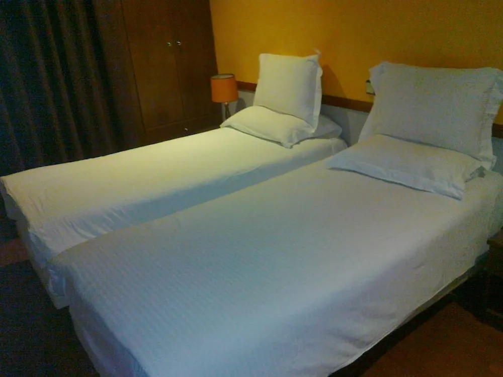 Ephira Hotel