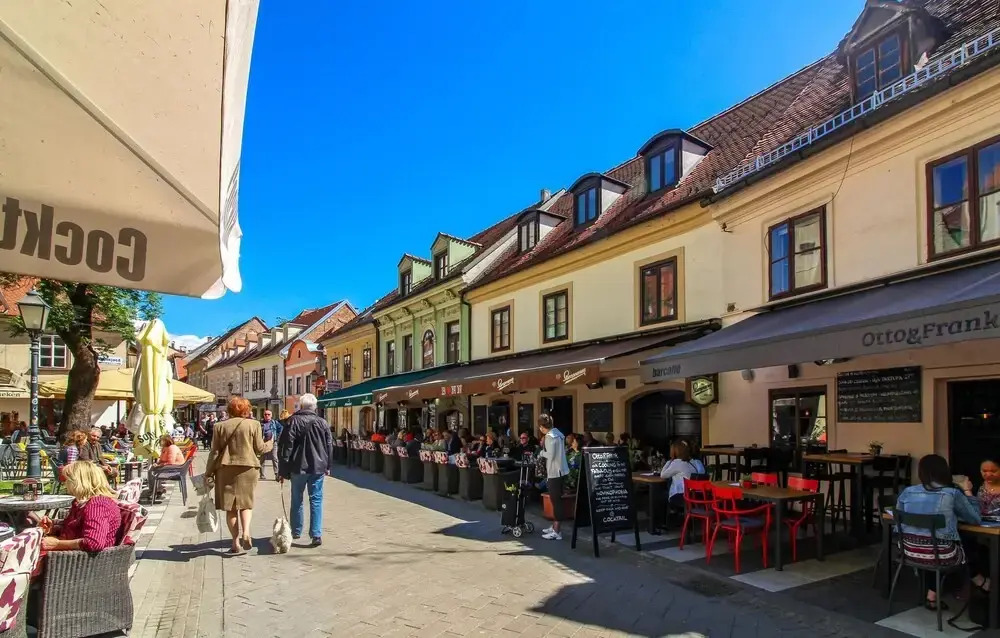 Amazing Home in Zagreb With Outdoor Swimming Pool, Wifi and Outdoor Swimming Pool