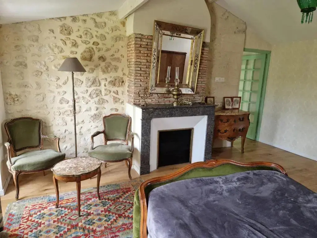 Chateau Gunes