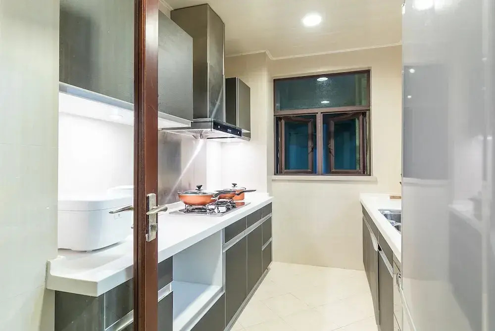 Locals Boutique Apartment Huafa Plaza 19