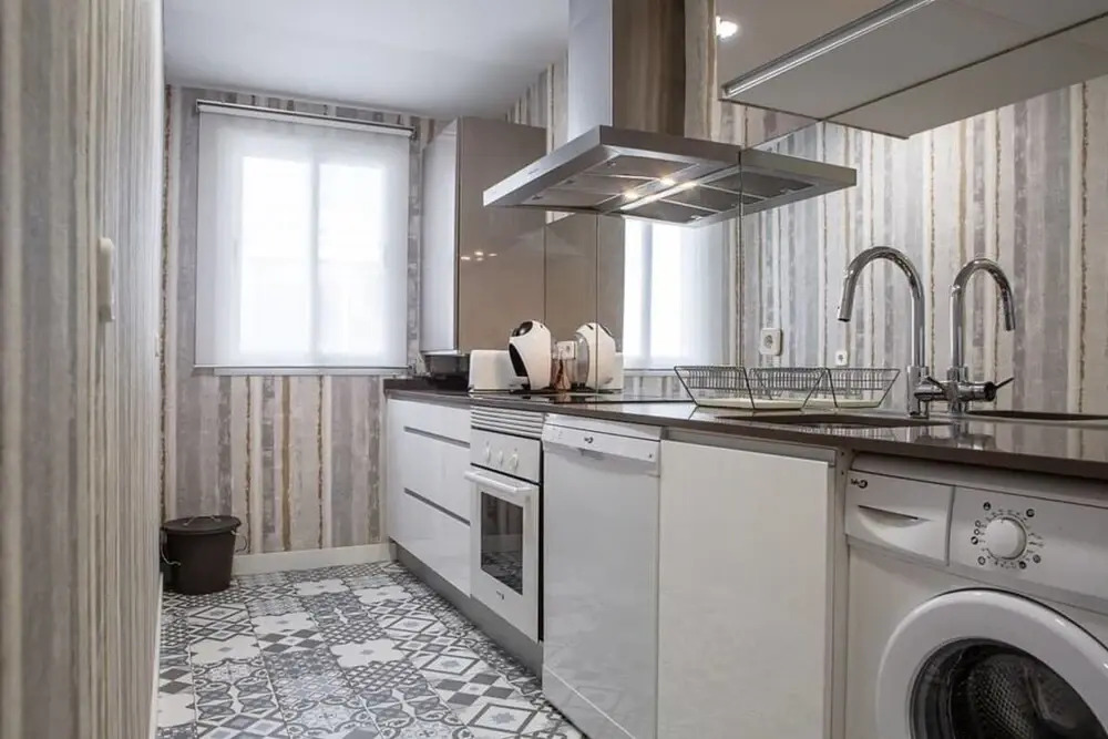 Gorgeous 2bed 2bath in Heart of Madrid City Center