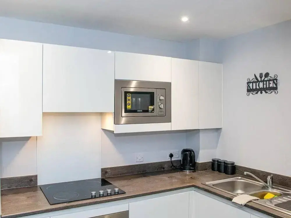 2br-sleeps4-citycentre-parking-rooftop