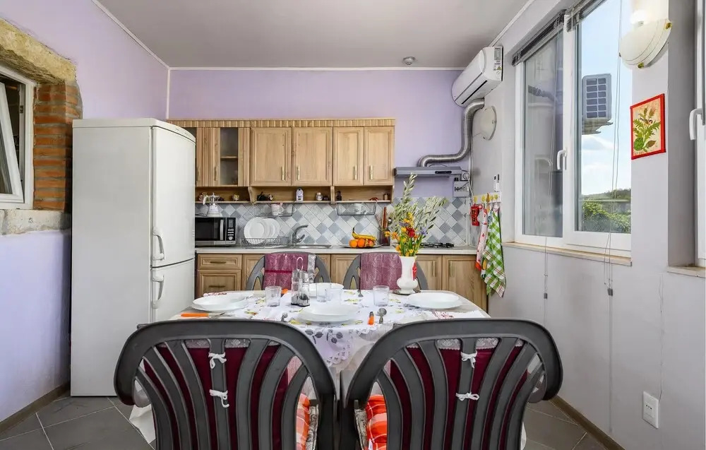 Beautiful Home in Vizinada With Wifi and 2 Bedrooms