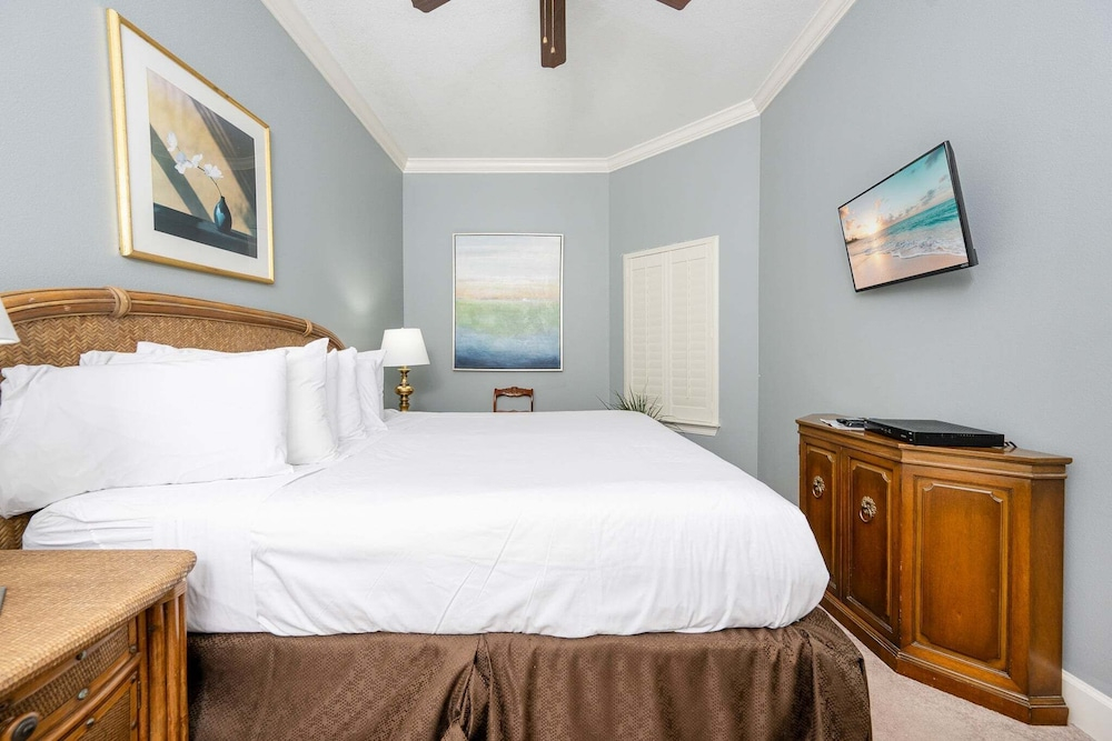 The Oasis 1503 Formerly Phoenix West Ii 1503 3 Bedroom Condo