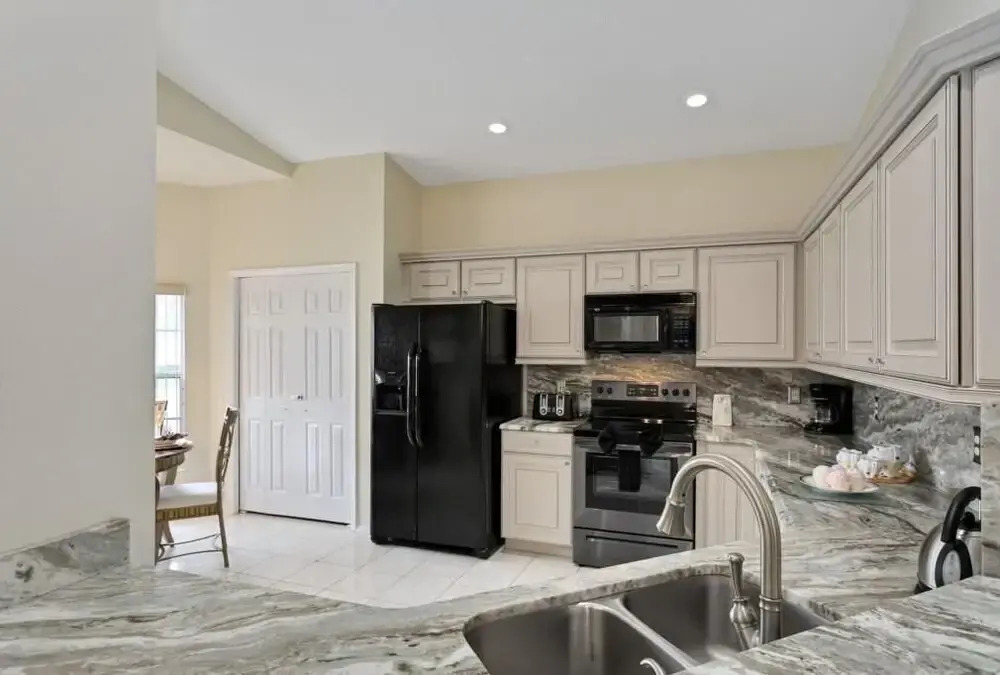 Hampton Lakes 4 Bedroom Home Private Pool 15 Min to Disney