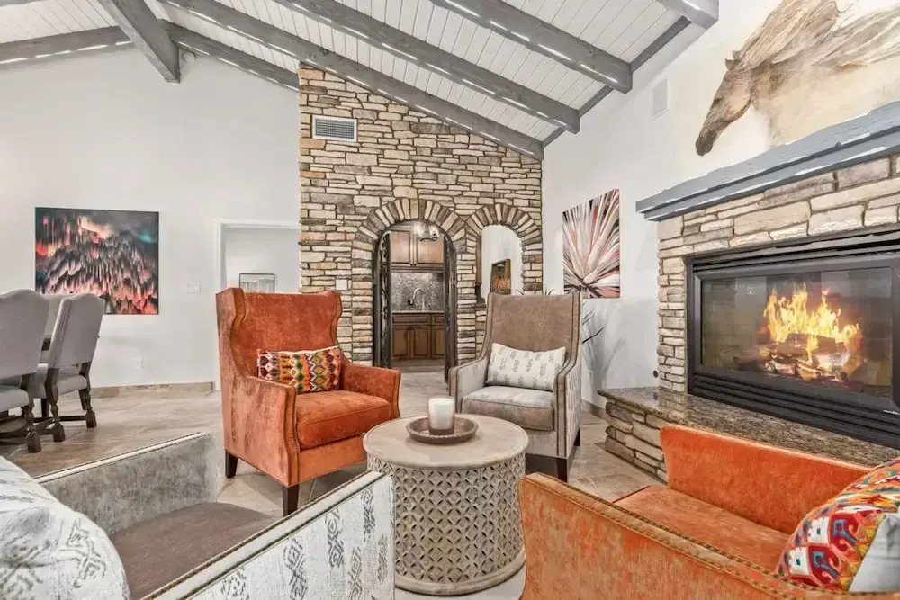 Historic Desert Rose Estate Pool Sauna Sleeps 12