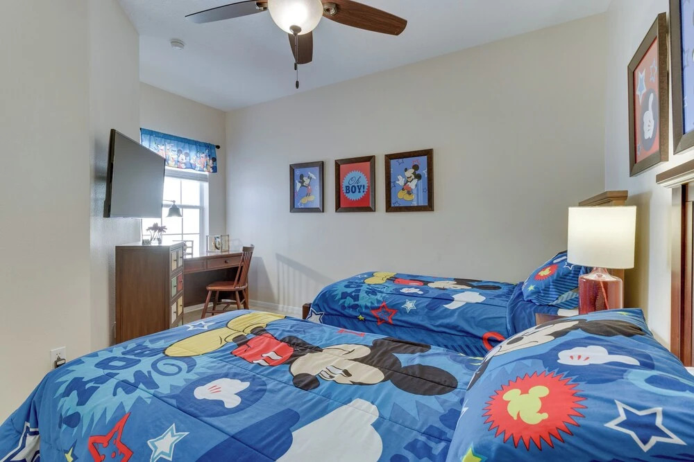 Kissimmee Retreat w/ Pool Access < 4 Mi to Disney!