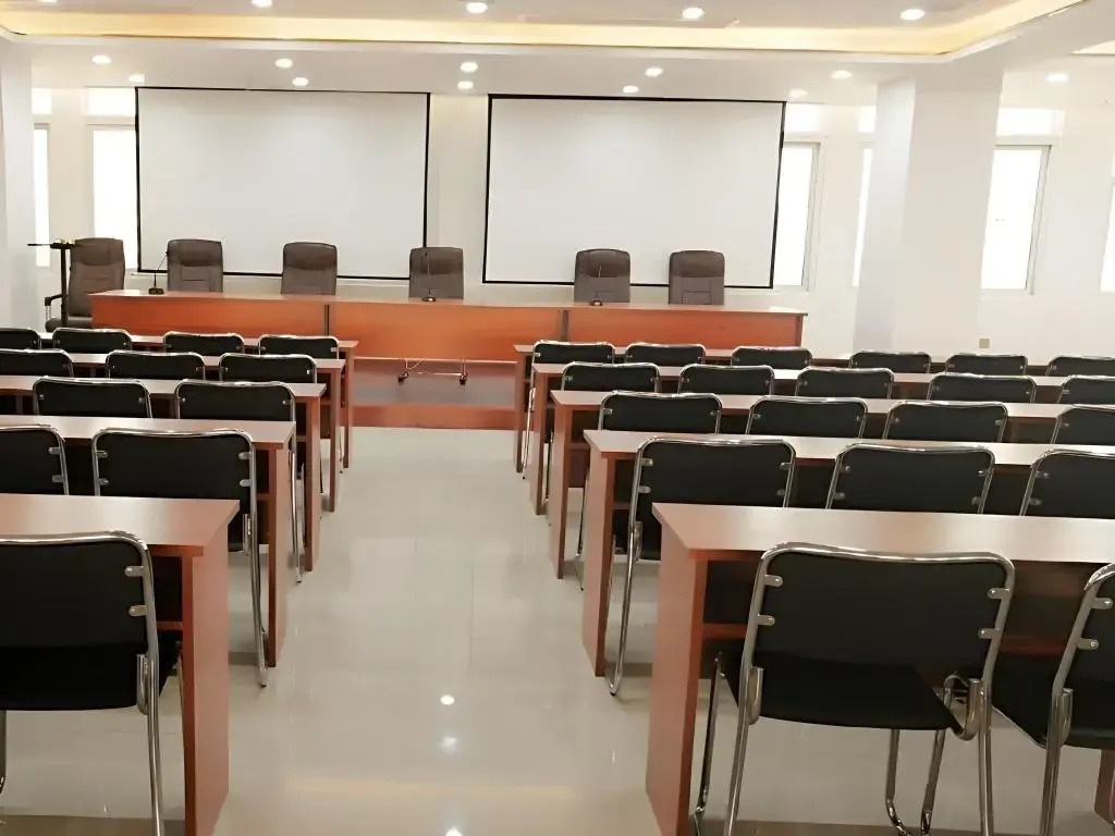 GreenTree Inn Fuyang Technician College