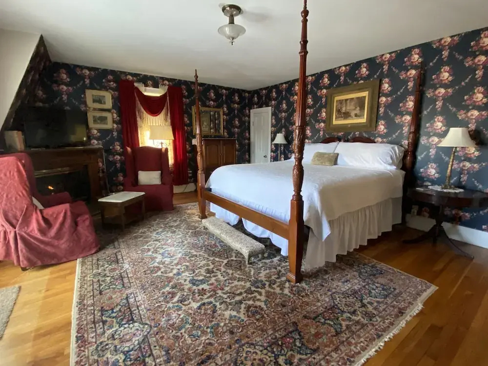 Thornewood Inn