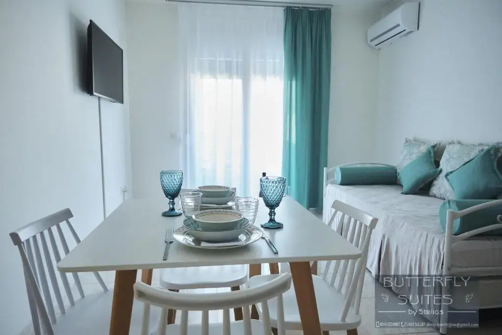 BUTTERFLY SUITES by STELIOS