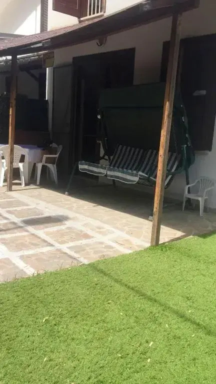 Charming house in Laura with fenced garden
