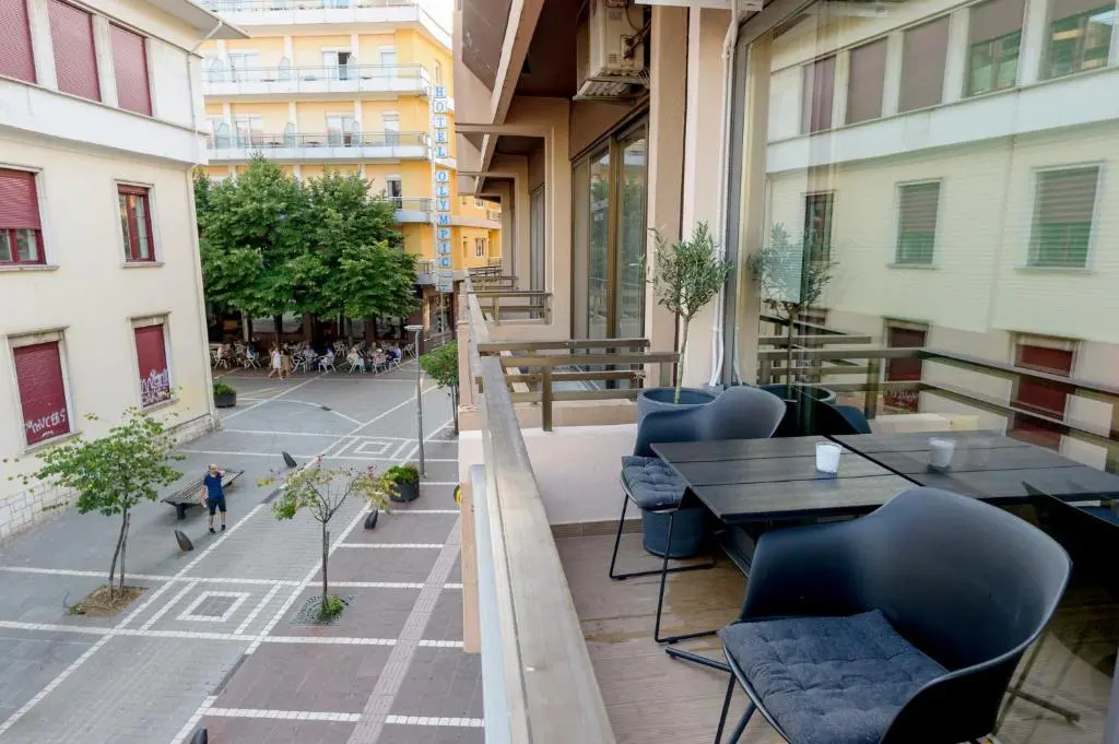 Ioannina In - central & modern apt 36m2 lake view