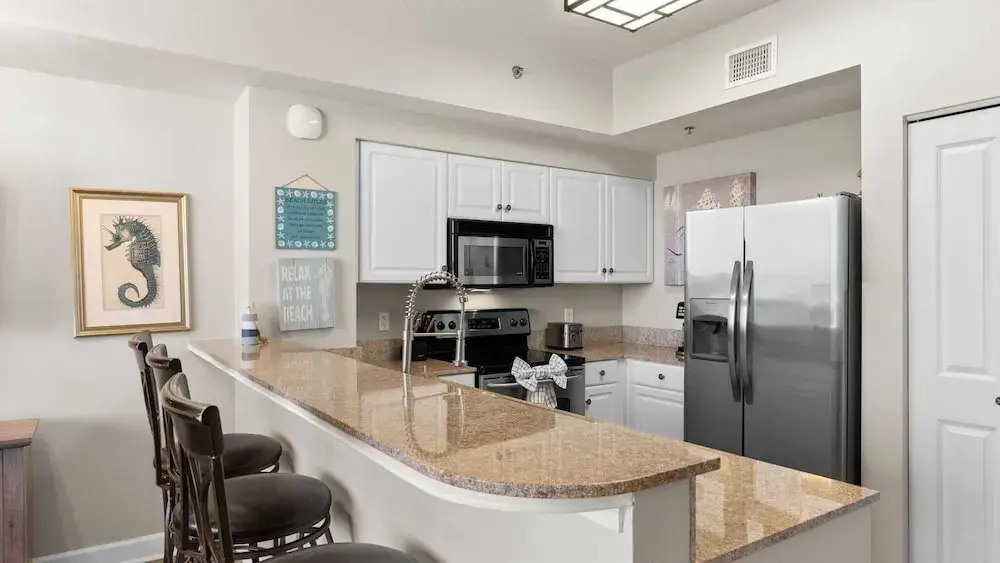Beachfront Condo, Oceanview Balcony, Lagoon Pool Thomas Dr #2308 by Avantstay