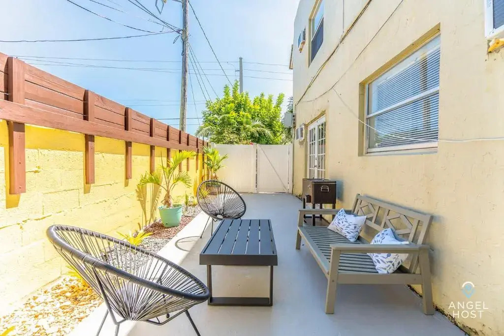 Sleek and Cozy Space 8Min to Ft Lauderdale Beaches!