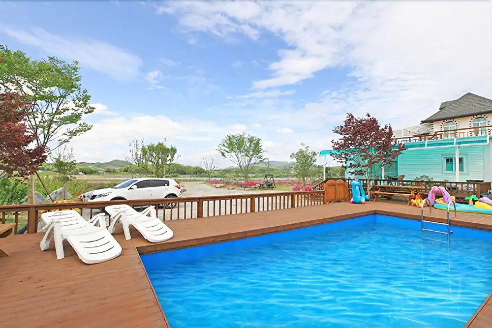 Yeoju Ipobo Riverside Pension