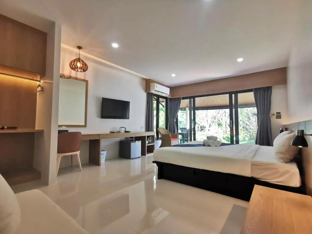 Nana Beach Hotel